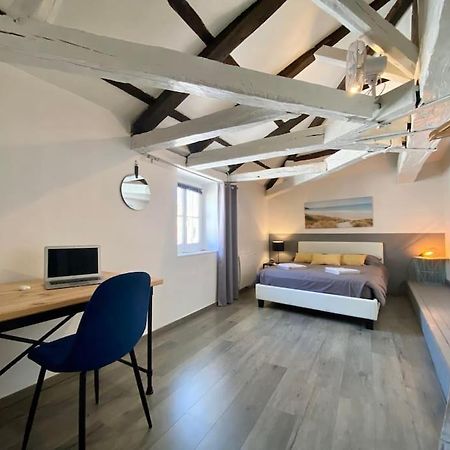 Bel Appartement - 2 Chambres - Proche Du Vieux Marche Ла-Рошель Экстерьер фото