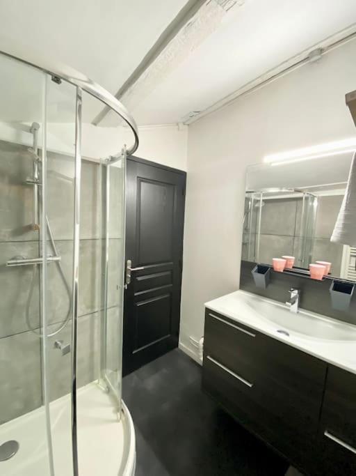 Bel Appartement - 2 Chambres - Proche Du Vieux Marche Ла-Рошель Экстерьер фото